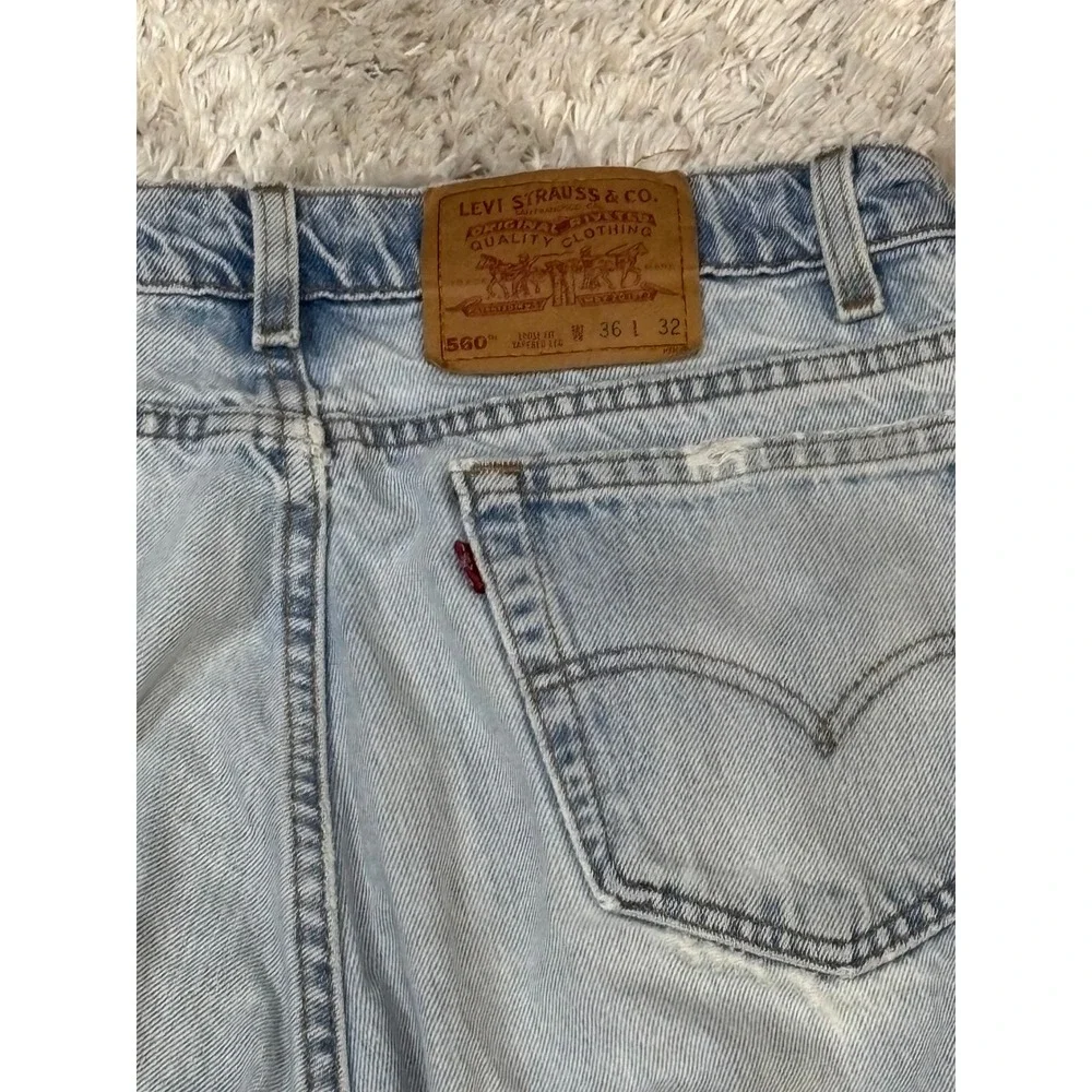 Vintage Levis 560 Loose Fit Tapered Leg‎ Jeans Light Wash Denim USA Made 36x32